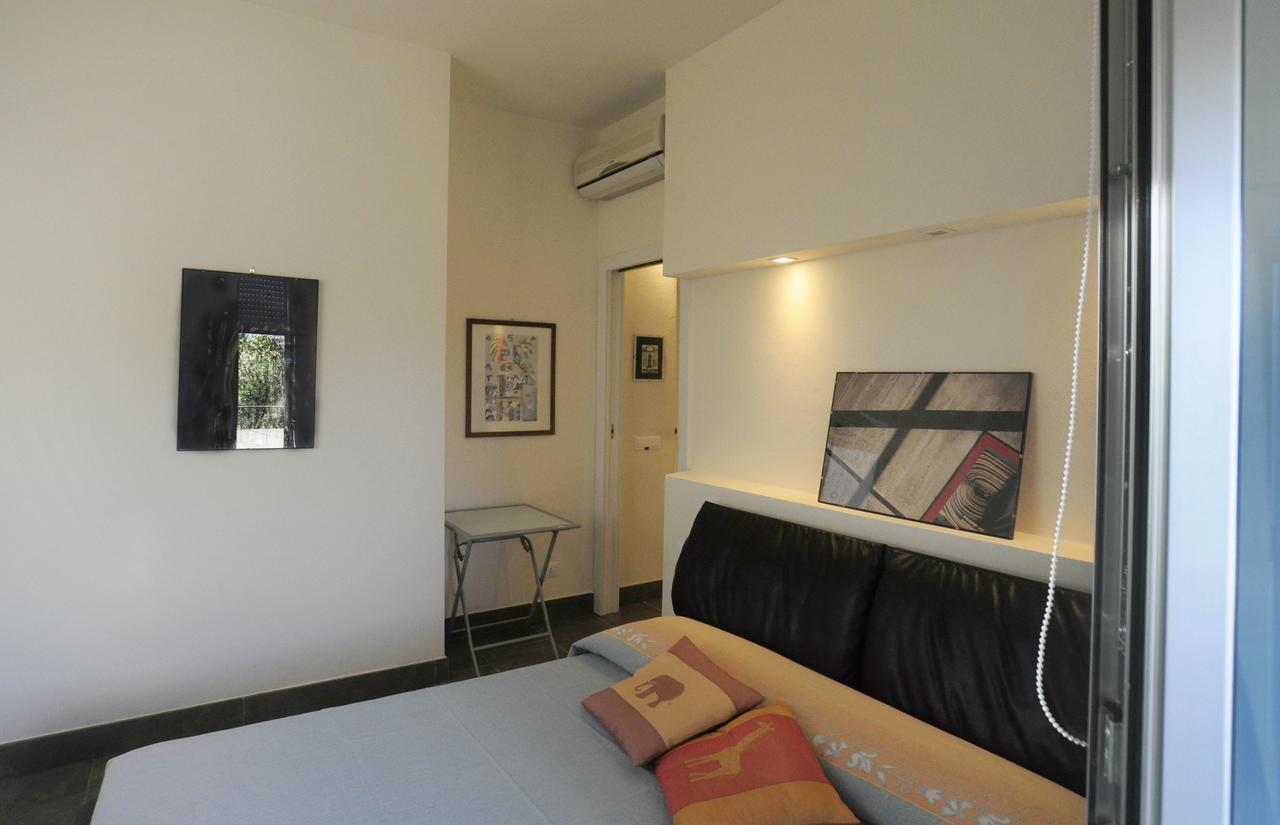 Art House Quartu - Margine Rosso Bed & Breakfast Quartu Sant'Elena Exterior photo