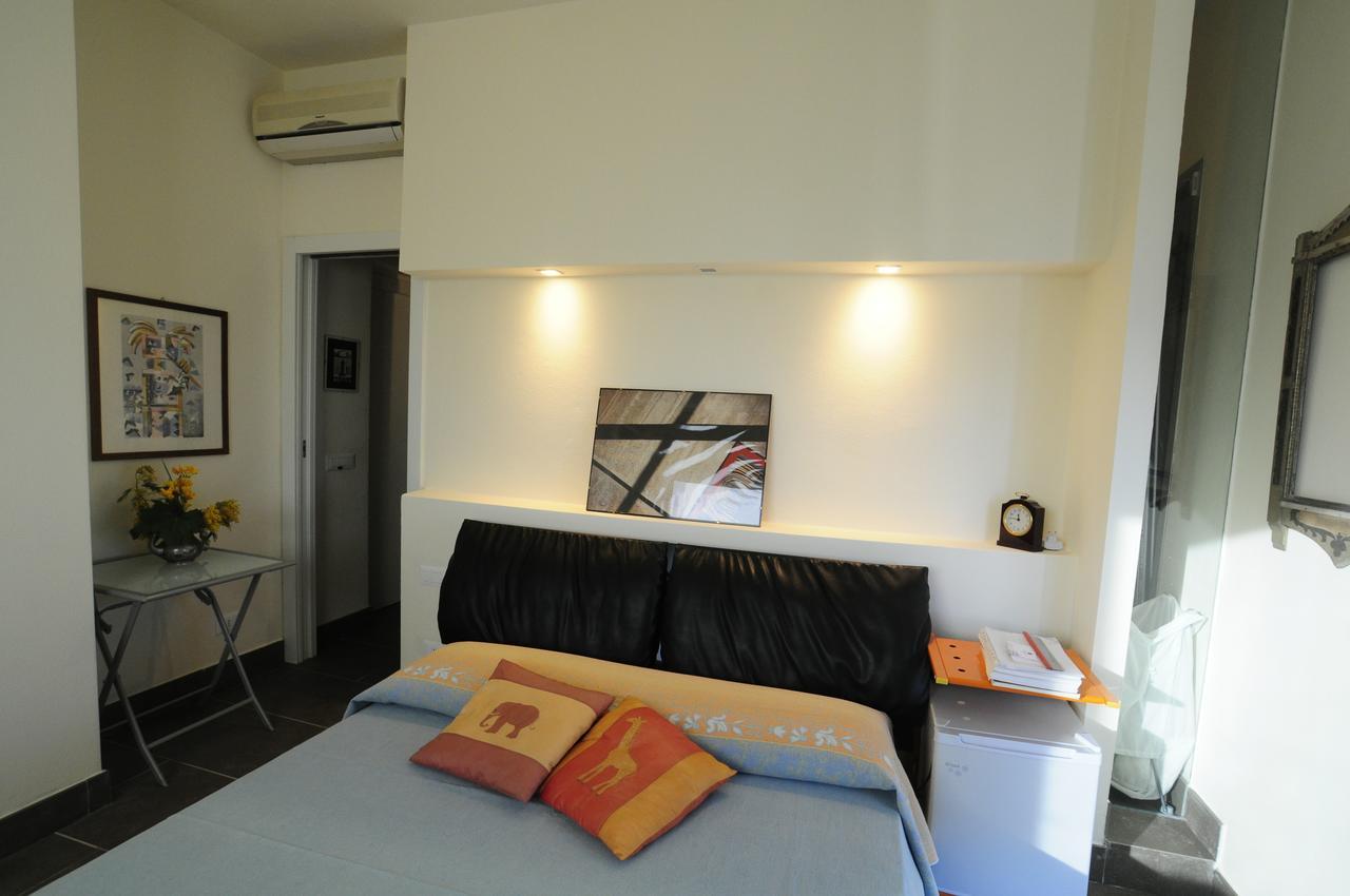 Art House Quartu - Margine Rosso Bed & Breakfast Quartu Sant'Elena Exterior photo